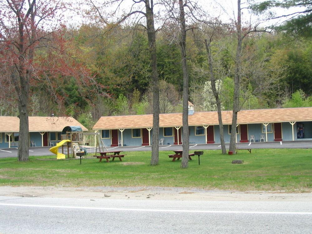 Warrensburg Inn & Suites - 6 Mi To Lake George Exteriör bild