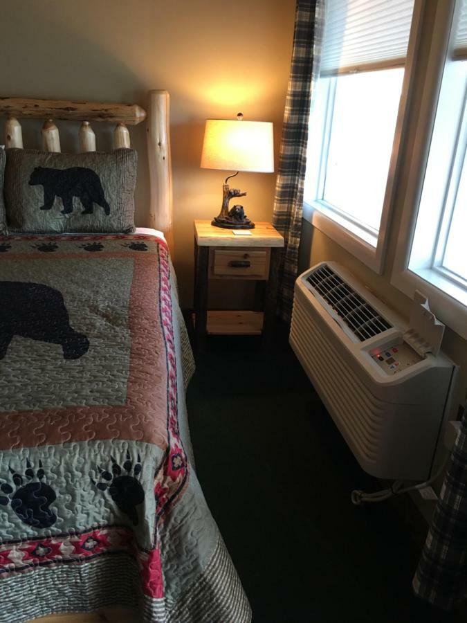 Warrensburg Inn & Suites - 6 Mi To Lake George Exteriör bild