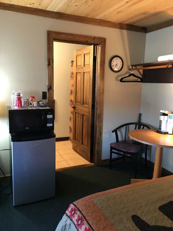 Warrensburg Inn & Suites - 6 Mi To Lake George Exteriör bild